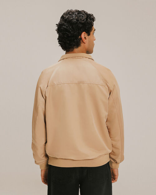 Chamarra Fit Regular Café